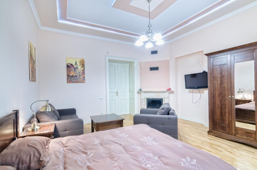 Apartment Grebinky 9 Λβιβ Εξωτερικό φωτογραφία