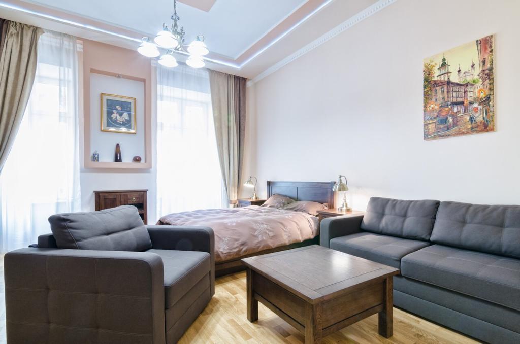Apartment Grebinky 9 Λβιβ Εξωτερικό φωτογραφία